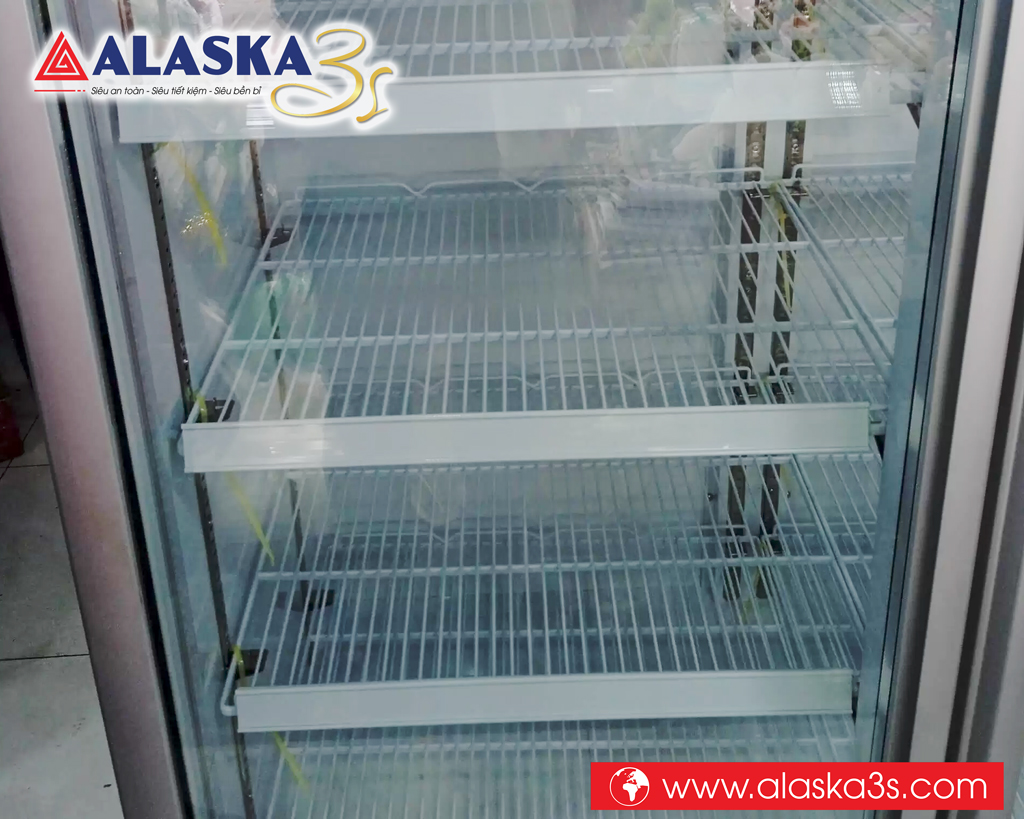 Tủ mát Alaska SL-24C4 khay kệ tiện lợi