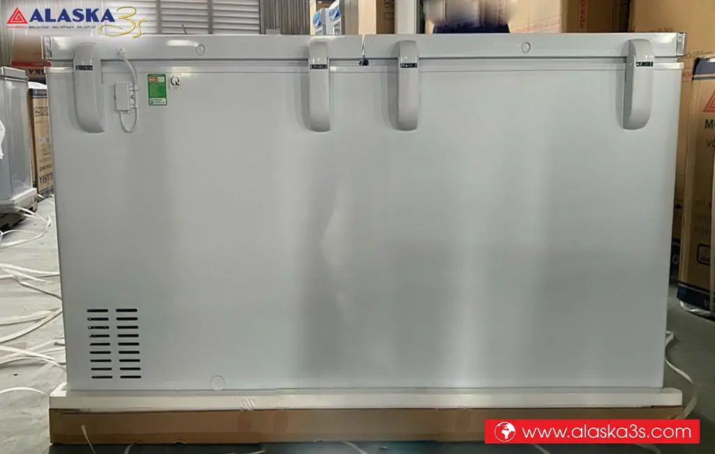 Hình ảnh thực tế tủ đông Alaska inverter HB-650CI 595L