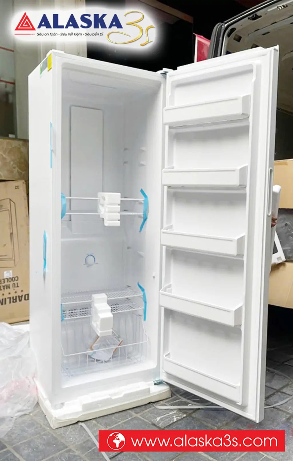 Hình ảnh thực tế tủ đông dạng đứng Alaska IF-390N